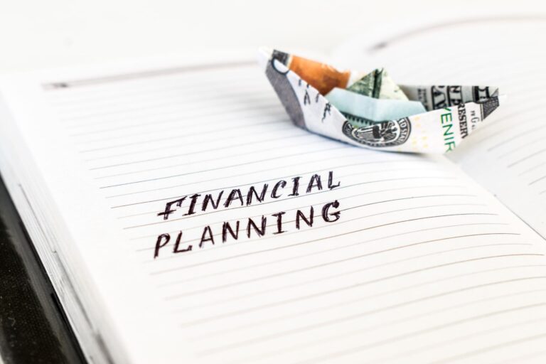 smart financial planning illustration showing budgeting and investment